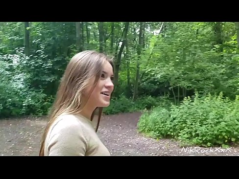 ❤️ Aku disaranake kanggo Evelina yen kita jancok ing panggonan umum! Dheweke kandha ya. Banjur aku bajingan dheweke ing bokong lan cum ing dheweke tutuk. Banjur dheweke nesu dhéwé. ❤️❌ Video porno ing jv.porn-mate.ru
