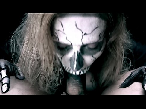 ❤️ Demon girl ngisep pitik jago karo dheweke ireng tutuk lan ngulu cum. ❤️❌ Video porno ing jv.porn-mate.ru